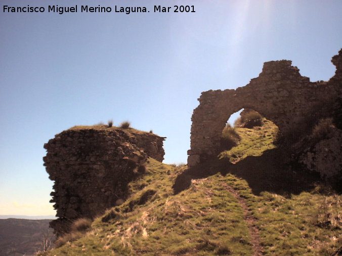 Castillo de Arenas. Recinto Medio - Castillo de Arenas. Recinto Medio. 