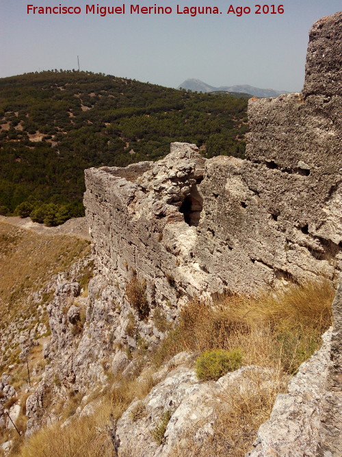 Castillo de Arenas. Recinto Inferior - Castillo de Arenas. Recinto Inferior. Torren de tapial