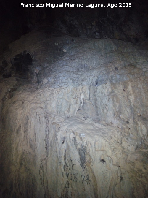 Cueva del Can del Quiebrajano - Cueva del Can del Quiebrajano. Formaciones calcreas