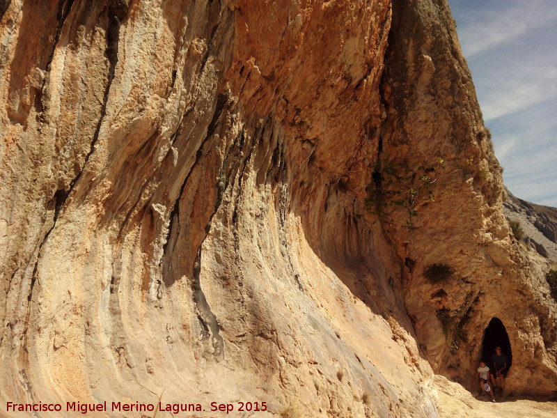 Abrigo Neandertal de la Serrezuela - Abrigo Neandertal de la Serrezuela. 