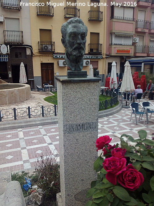 Monumento a Unamuno - Monumento a Unamuno. 