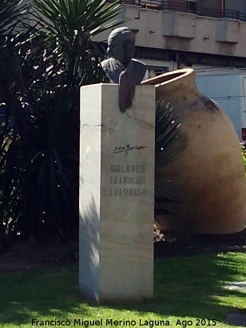 Monumento a La Pasionaria - Monumento a La Pasionaria. 