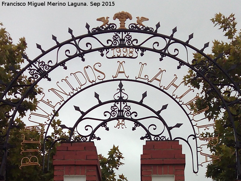 Fuente Bienvenidos a Lahiguera - Fuente Bienvenidos a Lahiguera. Arcos