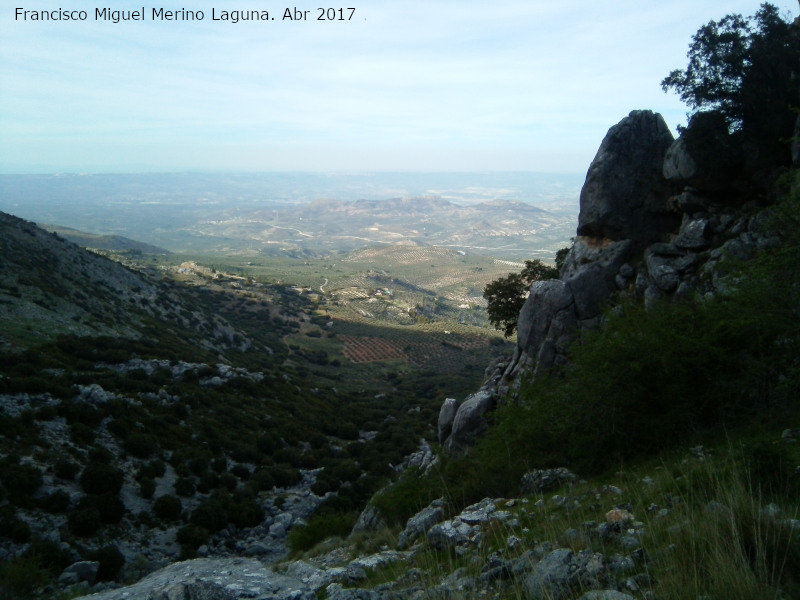 Castillo de Majada Hinojosa - Castillo de Majada Hinojosa. Vistas al Castillo de la Saleta del Moro