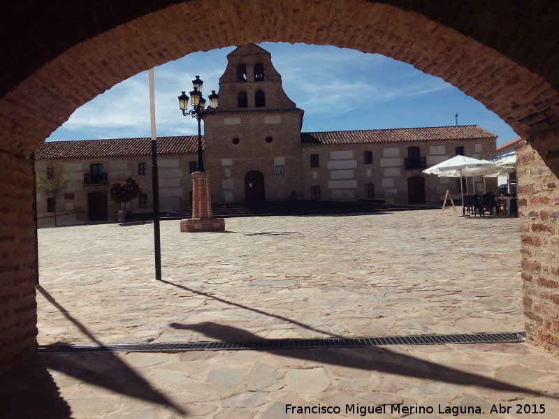 Iglesia de la Inmaculada Concepcin - Iglesia de la Inmaculada Concepcin. Desde uno de los pasajes del Psito