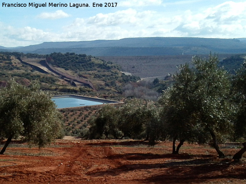 Pantano de Giribaile - Pantano de Giribaile. Desage y presa