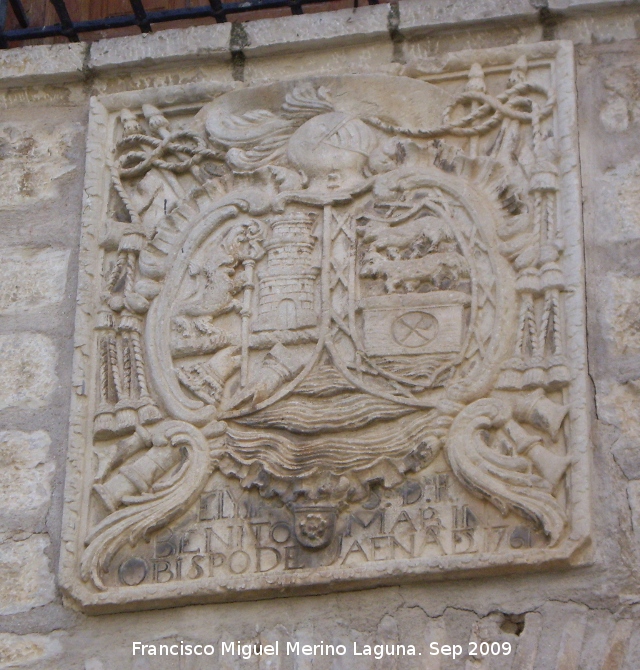 Torre del Obispo - Torre del Obispo. Escudo del Obispo Benito Marn