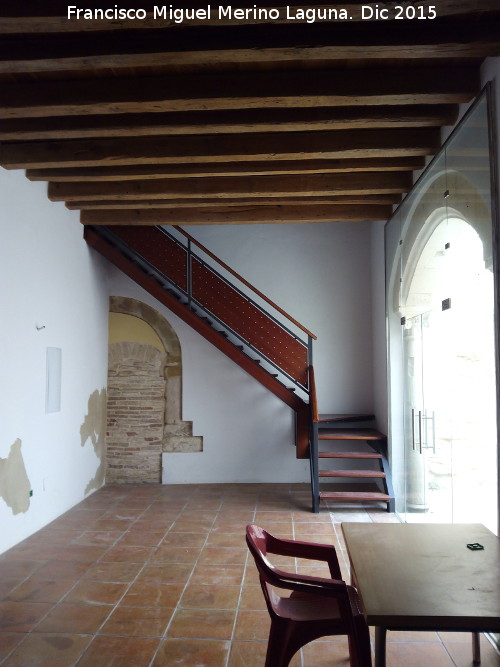 Castillo de Lopera. Alczar - Castillo de Lopera. Alczar. Interior con arco cegado