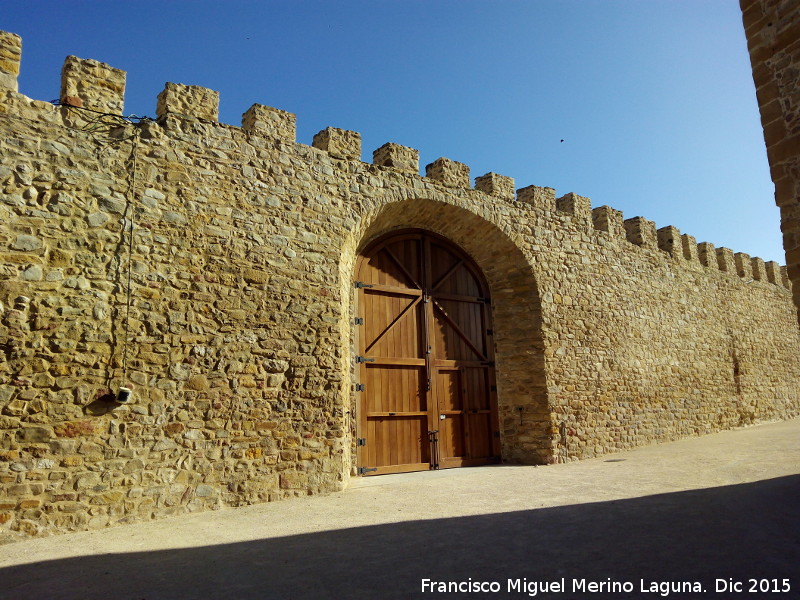 Castillo de Lopera. Puerta Trasera - Castillo de Lopera. Puerta Trasera. 