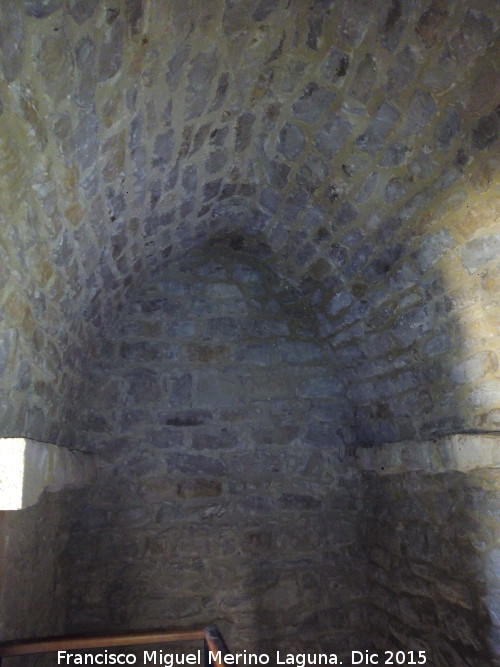 Castillo de Lopera. Torre de San Miguel - Castillo de Lopera. Torre de San Miguel. Bveda apuntada
