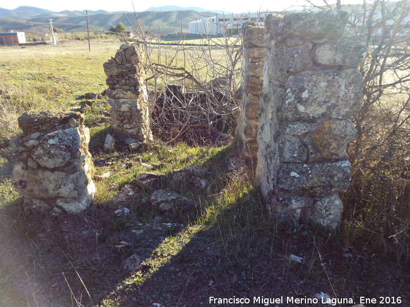 Pozo de los Hundideros - Pozo de los Hundideros. Restos de edificacin anexa