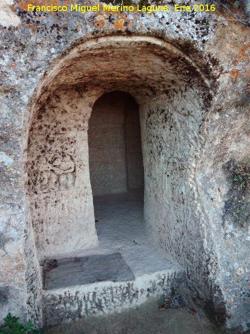 Casa Cueva Tallada del Tajo del Hacha - Casa Cueva Tallada del Tajo del Hacha. Puerta
