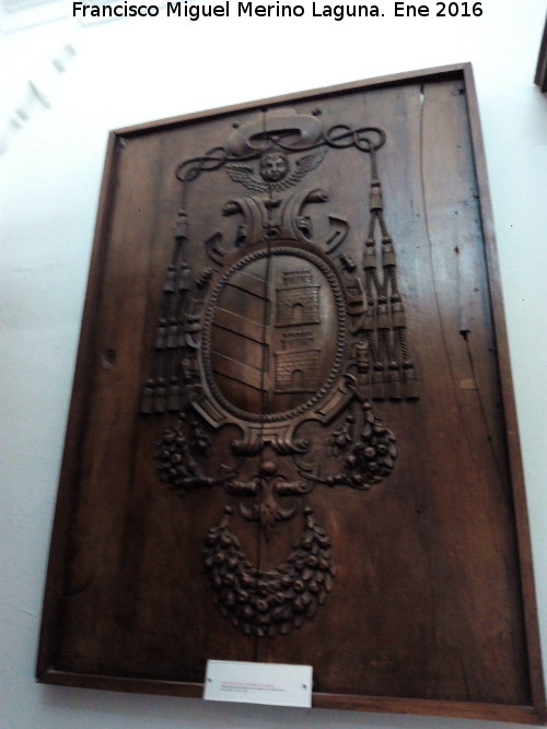 Catedral de Baeza. Museo - Catedral de Baeza. Museo. Escudo del obispo de Baeza Francisco Delgado 1566-1576