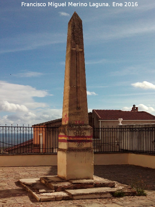 Monolito de la Plaza de la Iglesia - Monolito de la Plaza de la Iglesia. 