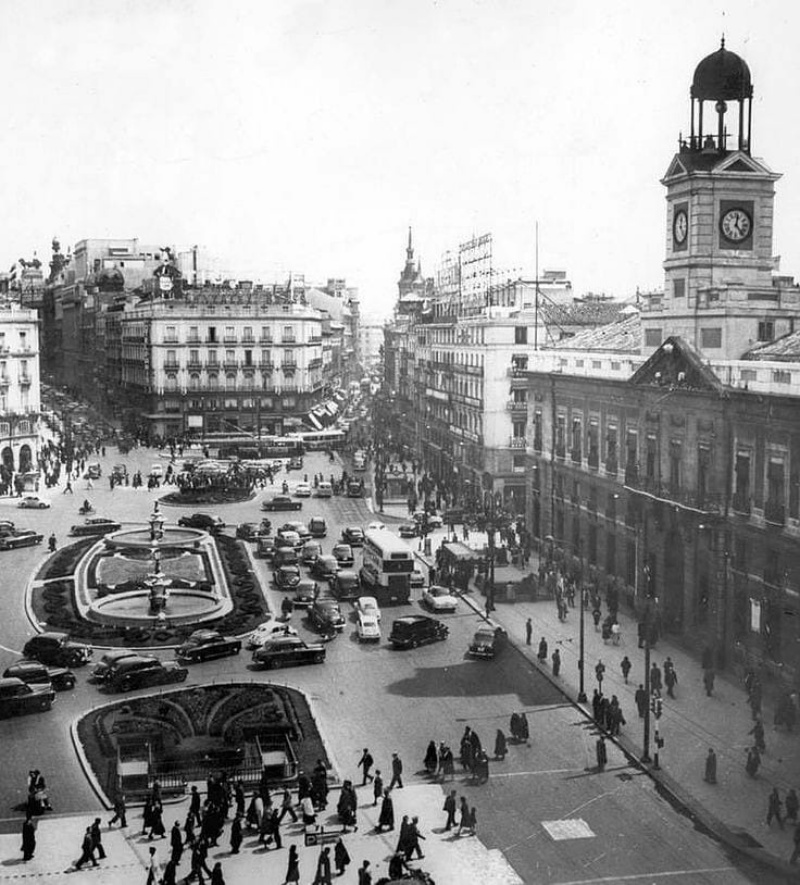 Puerta del Sol - Puerta del Sol. Aos 50