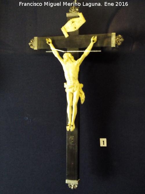 Convento de las Carmelitas Descalzas - Convento de las Carmelitas Descalzas. Cristo Crucificado. Annimo siglo XVIII. Marfil y plata. Museo de San Juan de la Cruz - beda