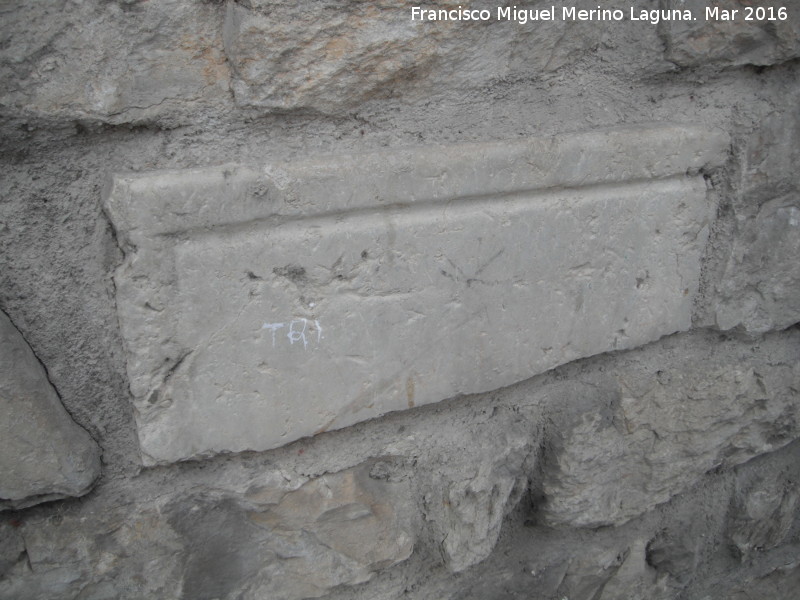 Muro de la Senda de los Huertos - Muro de la Senda de los Huertos. Resto de lpida