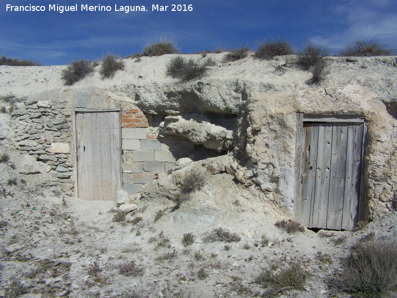 Casas Cueva de Galera - Casas Cueva de Galera. En la Zona I de la Necrpolis Ibrica de Ttugi