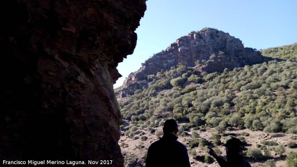 Pinturas rupestres de la Morciguilla de la Cepera II - Pinturas rupestres de la Morciguilla de la Cepera II. Vistas desde el abrigo