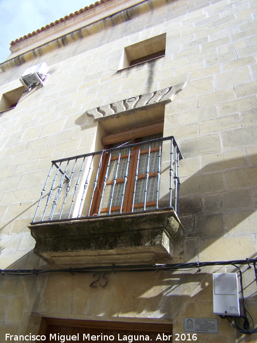 Casa de la Calle Ramn y Cajal n 25 - Casa de la Calle Ramn y Cajal n 25. Balcn