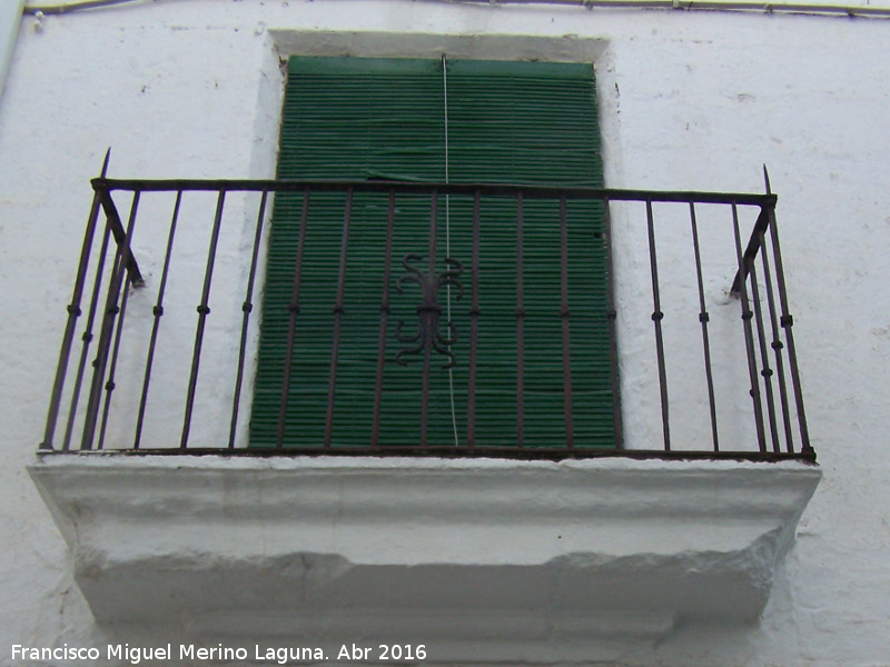 Casa de la Calle Martínez Montañés nº 17 - Casa de la Calle Martínez Montañés nº 17. Balcón izquierdo