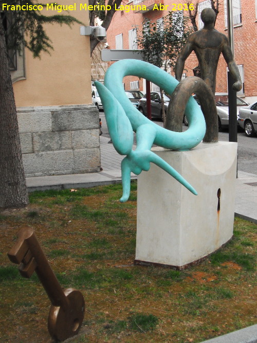 Monumento Contra la Violencia de Gnero - Monumento Contra la Violencia de Gnero. En su actual ubicacin