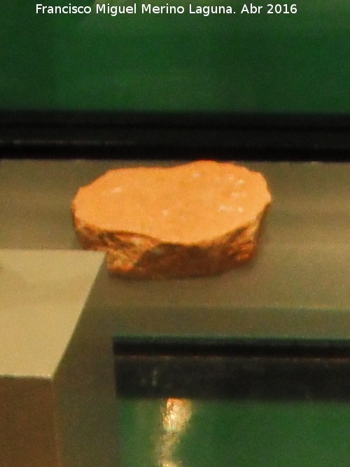 Tumba ibrica 11/149 - Tumba ibrica 11/149. Ficha de juego de las tumbas 11/148 y 11/149, de cermica. Siglo IV a.C. Museo Provincial de Jan