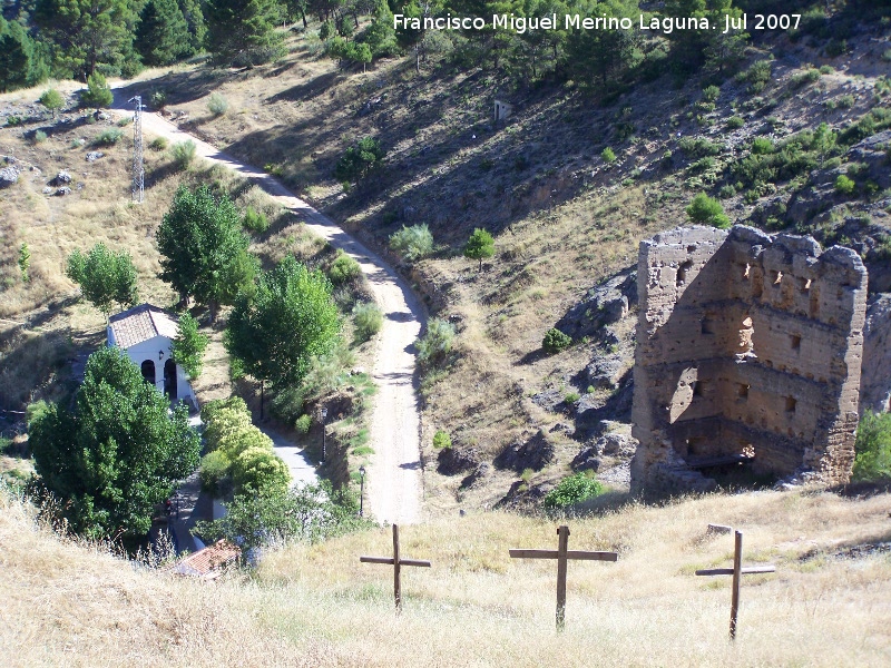 Calvario - Calvario. A la izquierda el lavadero de Gontar y a la derecha la Torre de Gontar