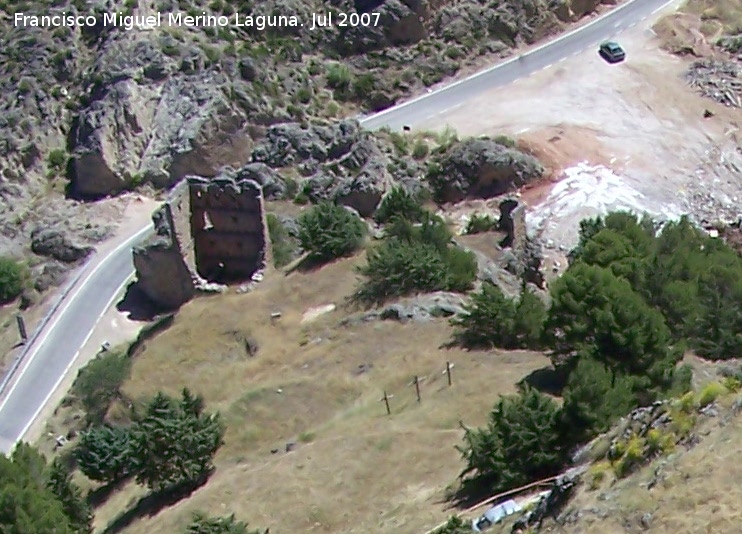 Torren II Este - Torren II Este. Al lado de la Torre de Gontar