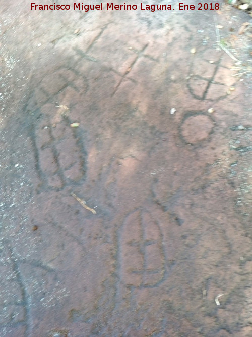 Petroglifos de Burguillos - Petroglifos de Burguillos. Dobles cruciformes y crculo