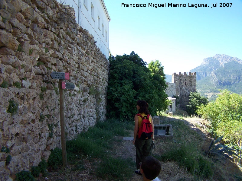 Torren de la Escuela - Torren de la Escuela. Muralla de la Puerta Catena hacia el Torren de la Escuela