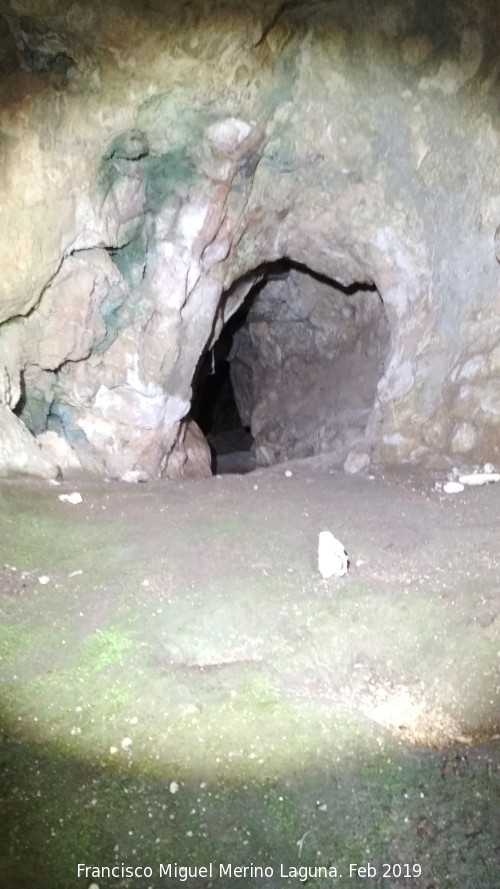 Cueva de la Virgen - Cueva de la Virgen. Gatera