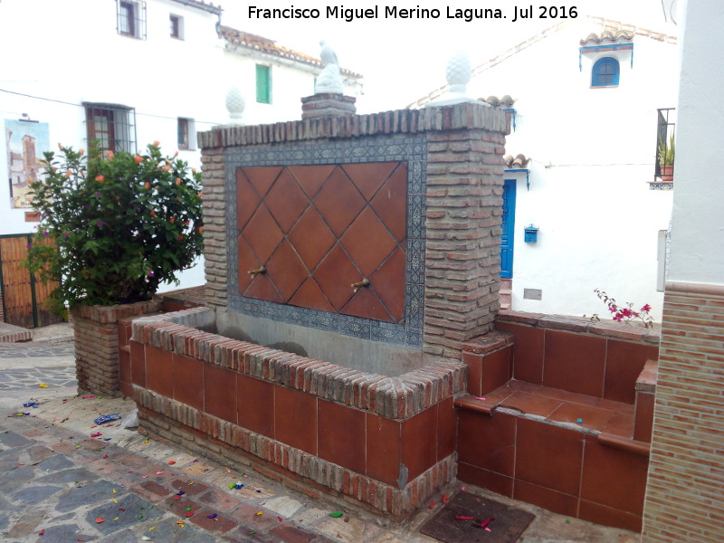 Fuente de la Plaza del Alminar - Fuente de la Plaza del Alminar. 