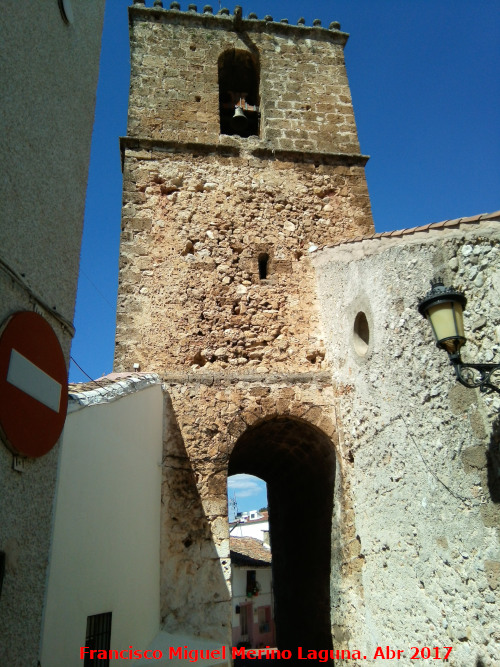 Iglesia Ntra Sra de la Asuncin - Iglesia Ntra Sra de la Asuncin. Torre campanario y arco