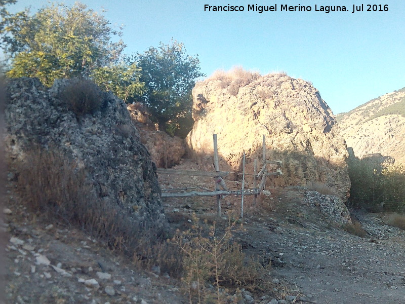 Pen de las Sepulturas - Pen de las Sepulturas. Aprisco de ganado