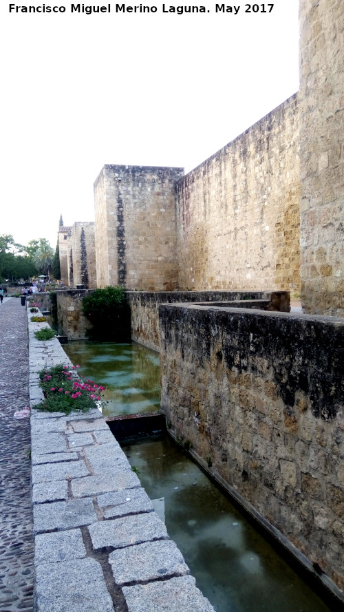 Muralla de la Calle Cairun - Muralla de la Calle Cairun. 