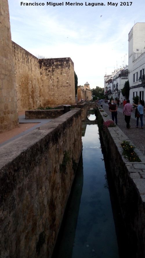 Muralla de la Calle Cairun - Muralla de la Calle Cairun. 