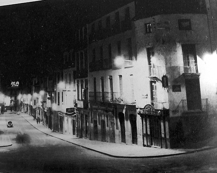 Edificio de la Calle Ramn y Cajal n 1 - Edificio de la Calle Ramn y Cajal n 1. Foto antigua. Calle Bernab Soriano