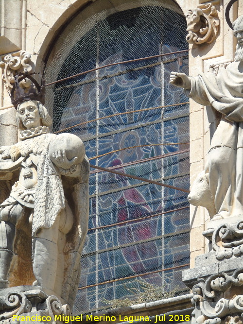 Catedral de Jaén. Vidrieras - Catedral de Jaén. Vidrieras. Salvator Mundi