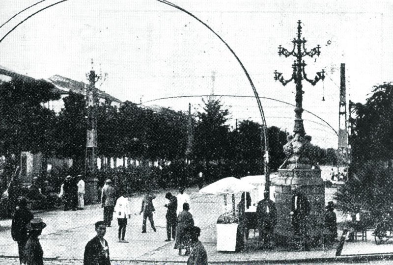 Farolas del Paseo de Linarejos - Farolas del Paseo de Linarejos. Foto antigua