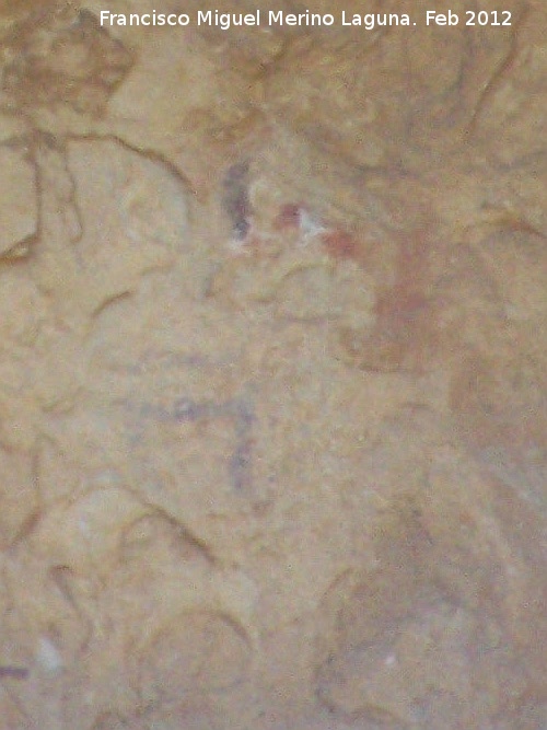 Pinturas rupestres de la Cueva del Sureste del Canjorro - Pinturas rupestres de la Cueva del Sureste del Canjorro. Cabra y figura de la pared izquierda