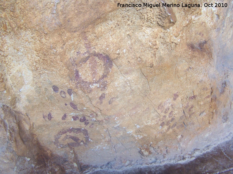 Pinturas rupestres de la Cueva de la Higuera - Pinturas rupestres de la Cueva de la Higuera. Pinturas rupestres inferiores izquierda