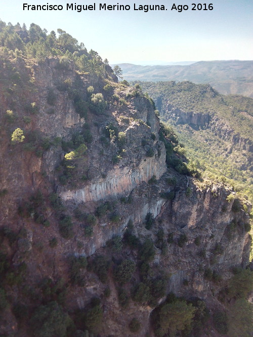 Mirador El Tapadero - Mirador El Tapadero. Paredes rocosas