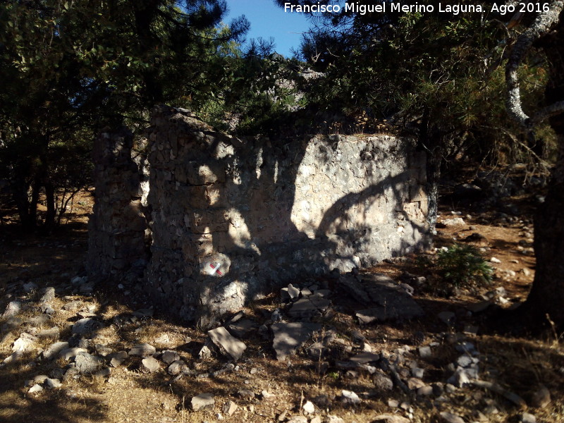 Refugio de la Morra de los Pinos Blancos - Refugio de la Morra de los Pinos Blancos. 