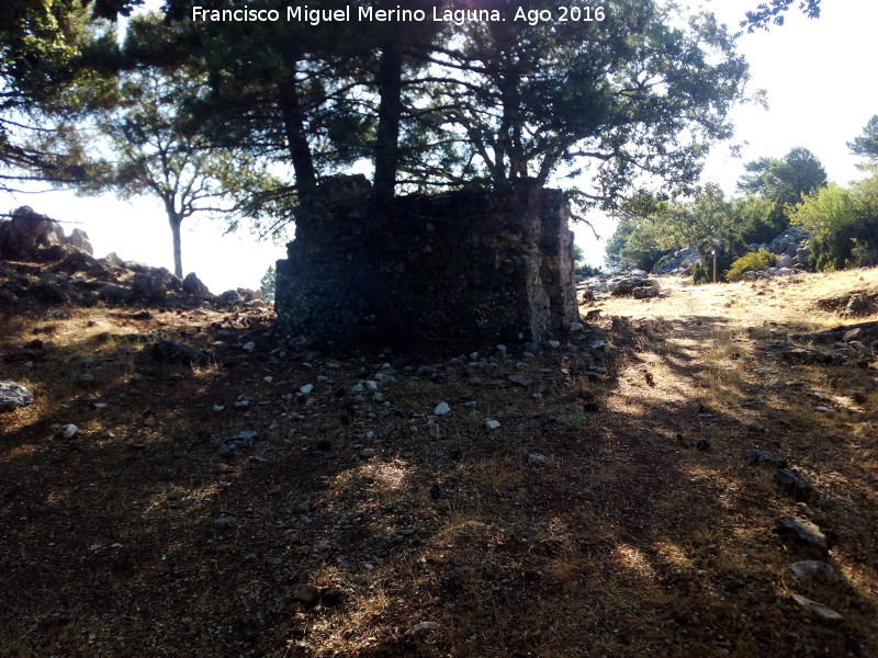 Refugio de la Morra de los Pinos Blancos - Refugio de la Morra de los Pinos Blancos. 