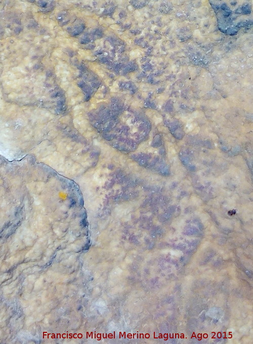 Pinturas rupestres del Abrigo de la Serrezuela - Pinturas rupestres del Abrigo de la Serrezuela. Restos de pinturas rupestres