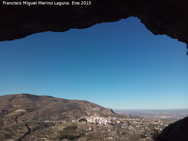 Pinturas rupestres de la Serrezuela de Pegalajar II - Pinturas rupestres de la Serrezuela de Pegalajar II. Vistas de La Guardia desde el interior del abrigo