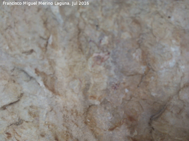 Pinturas y petroglifos rupestres de la Cueva del Encajero - Pinturas y petroglifos rupestres de la Cueva del Encajero. Restos indefinidos de pinturas rupestres