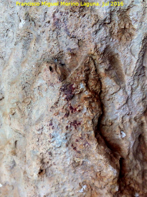 Pinturas y petroglifos rupestres de la Cueva del Encajero - Pinturas y petroglifos rupestres de la Cueva del Encajero. Restos de pinturas rupestres