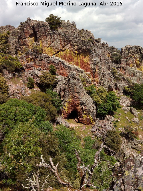 Pinturas rupestres del Collado de la Aviacin - Pinturas rupestres del Collado de la Aviacin. Cueva